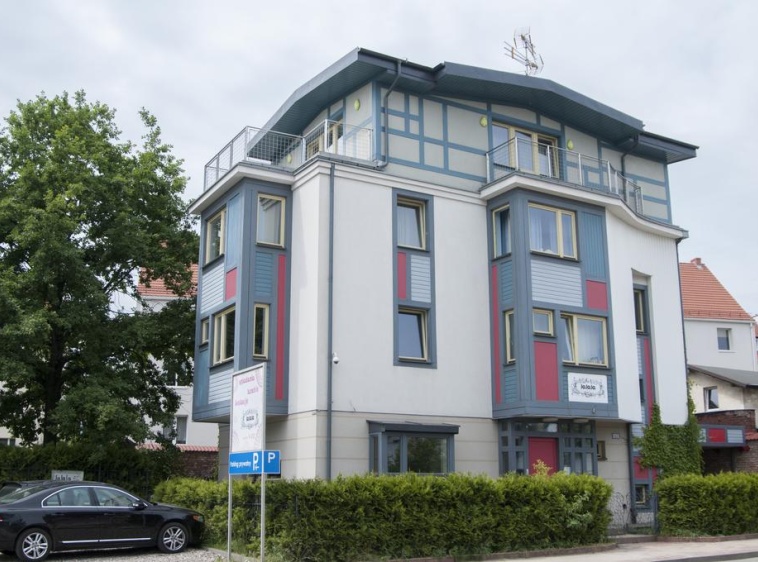 Lalala Arthotel & Wine Bar 