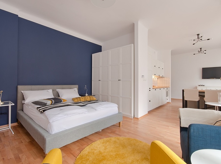 Imperial Apartments Classic III by Hampton - sypialnia