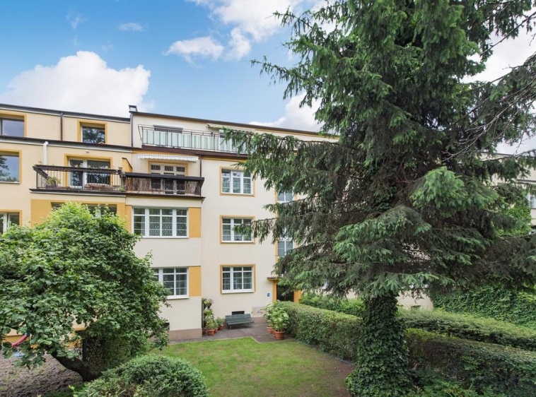 Apartament Classic z balkonem Apartament Classic